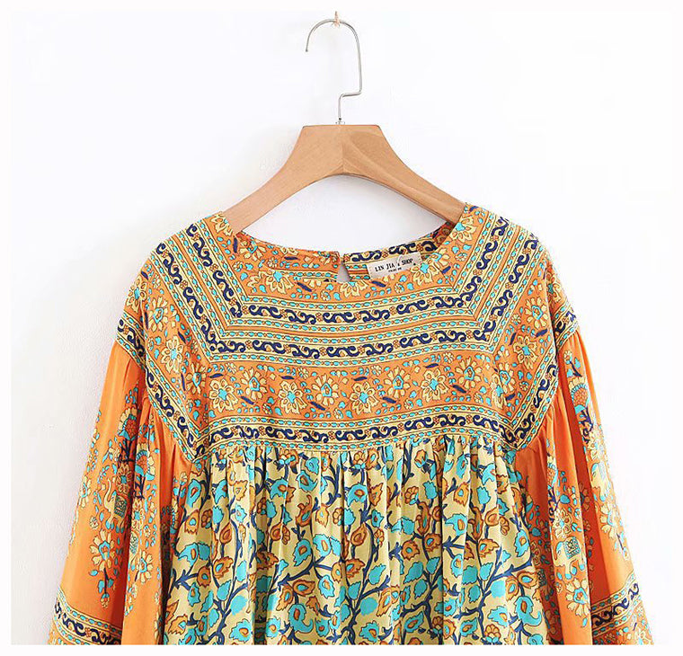 Mini Boho Kimono worn by Beth Dut­ton