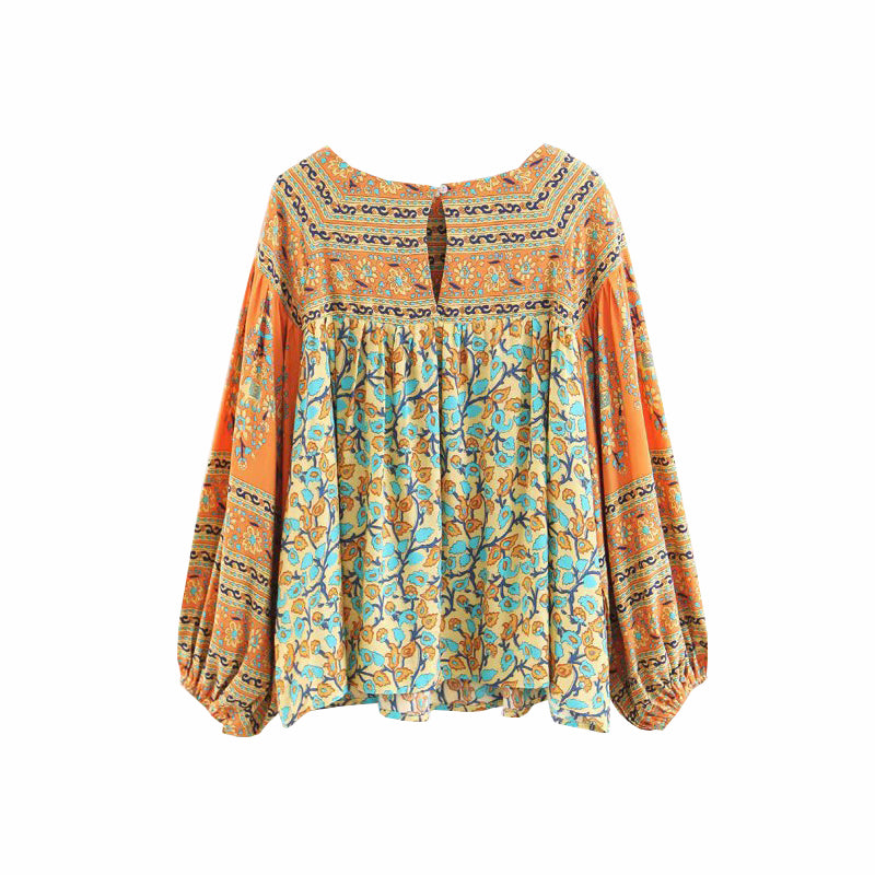 Mini Boho Kimono worn by Beth Dut­ton